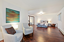 THE HIGHLANDER PENTHOUSE